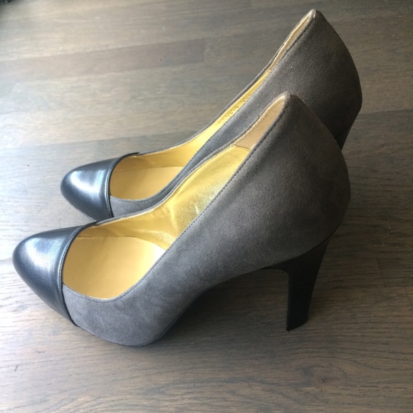 Stella McCartney | Grey suede/black cap toe pumps - Picture 4 of 8